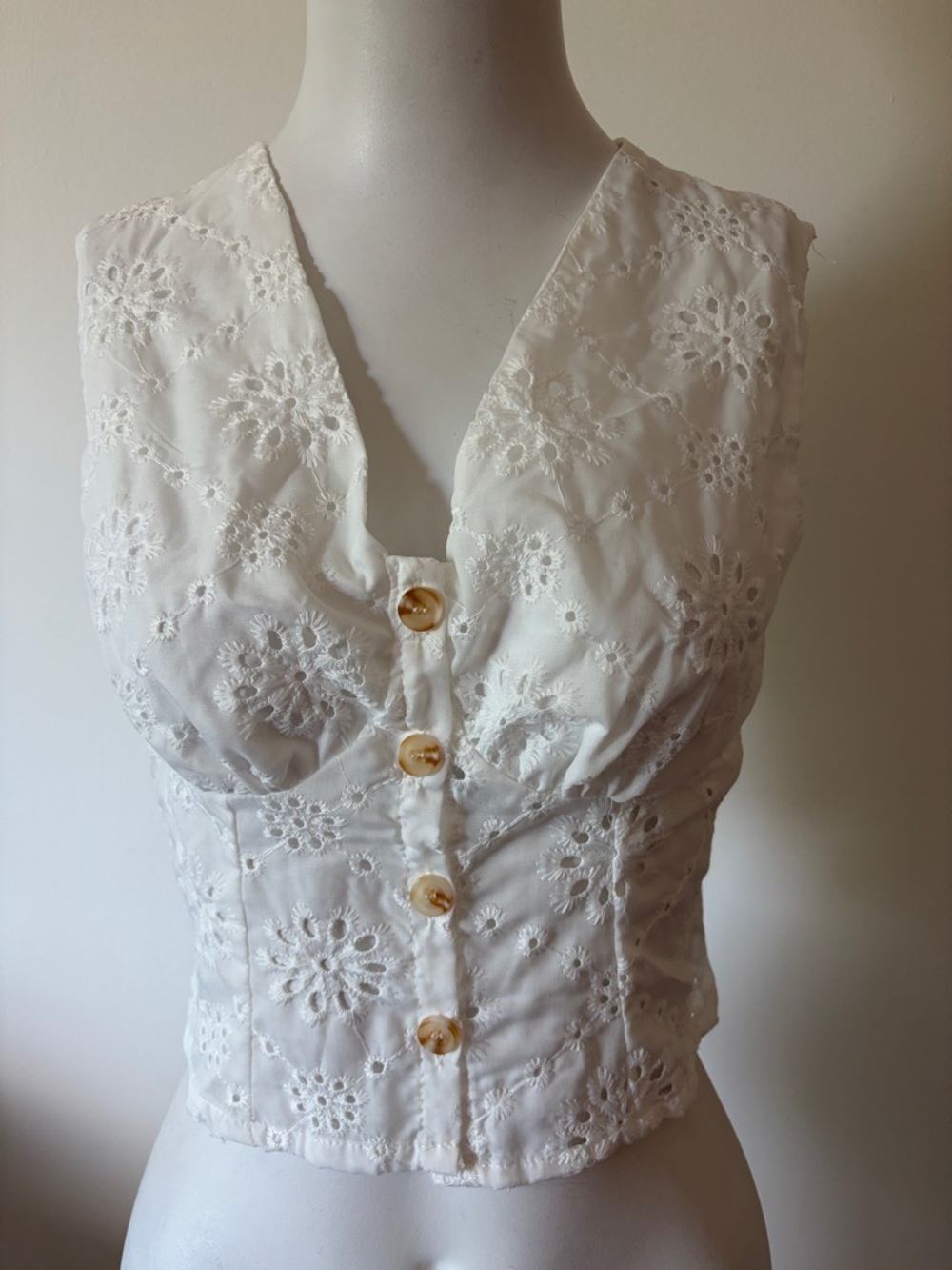 SHEIN White Eyelet Lace Bustier Top